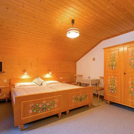 Apartment Cozy Apartment In Wald K Nigsleiten *