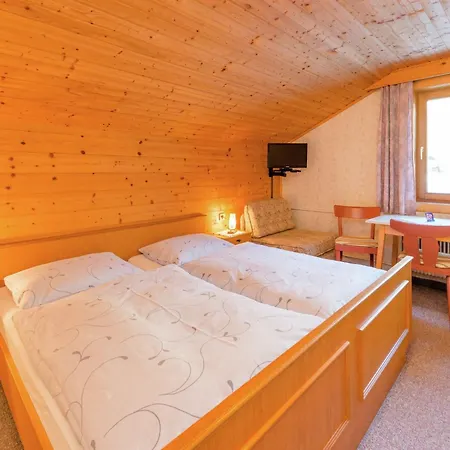 Cozy Apartment In Wald K Nigsleiten